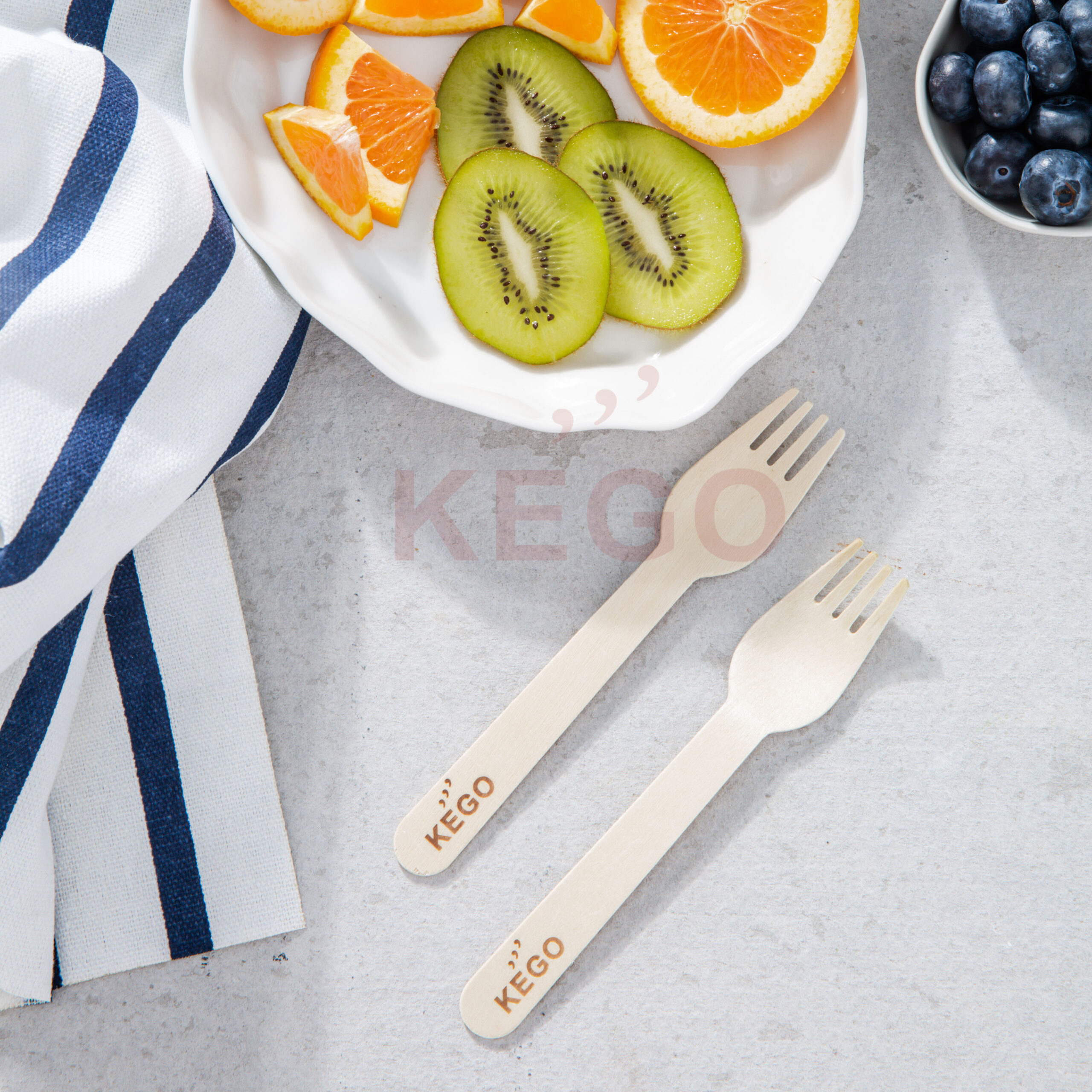 https://disposablewoodencutlery.com/wp-content/uploads/2015/09/Disposable-Wooden-Fork-160-4-scaled.jpg