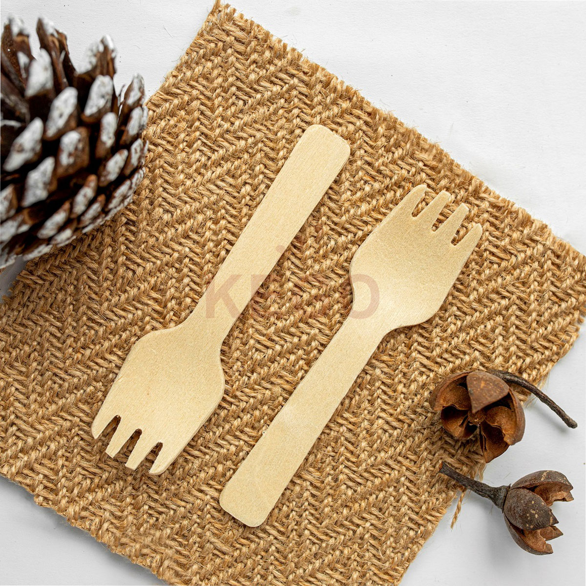 https://disposablewoodencutlery.com/wp-content/uploads/2015/09/Disposable-Wooden-Fork-95-1.jpg